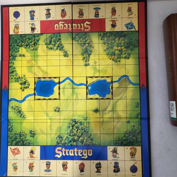 Stratego 2005 Vintage Game Collection Exclusive Shelf Wooden Box - Picture 6 of 9